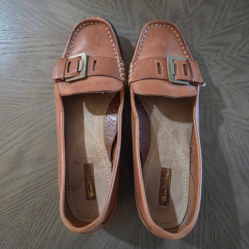 Thom McAn Women's 7W Brown Leather Buckle Loafers Moc Toe Comfort Shoes